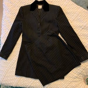 Fall 2025 trendiest look on fashion magazines . This  piece is making a comeback